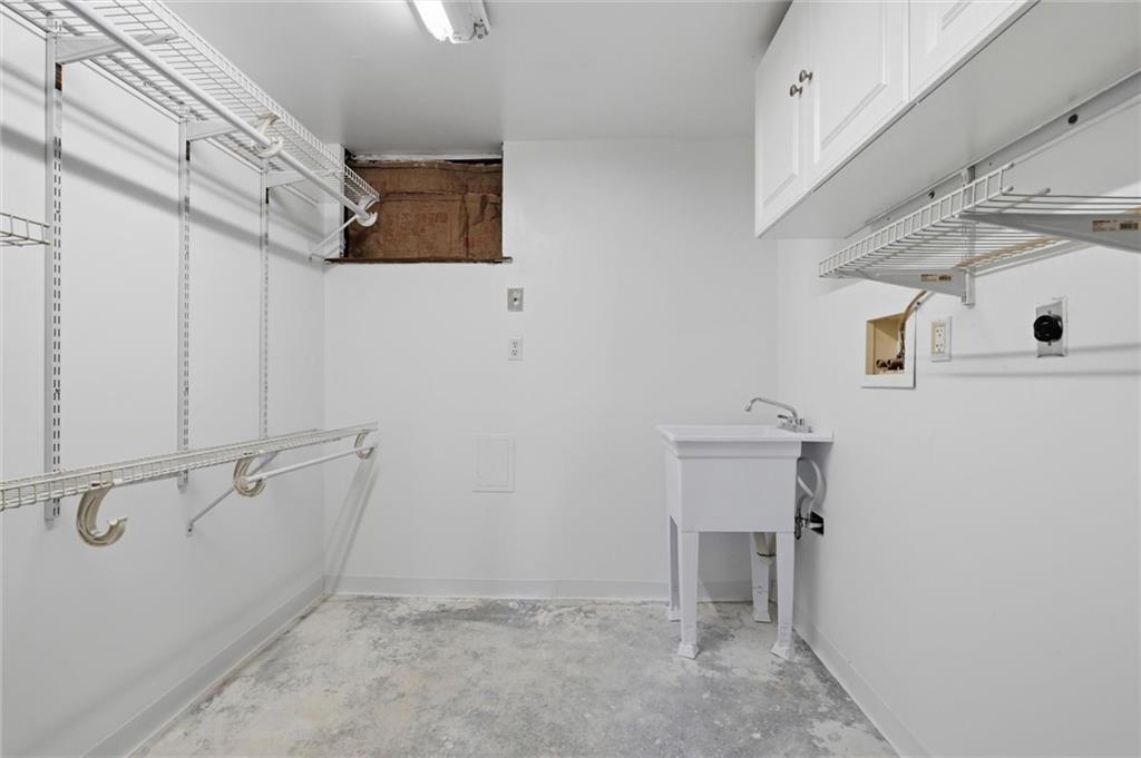 82 Spring Valley Drive Washington, PA 15301 - Photo 28 of 35