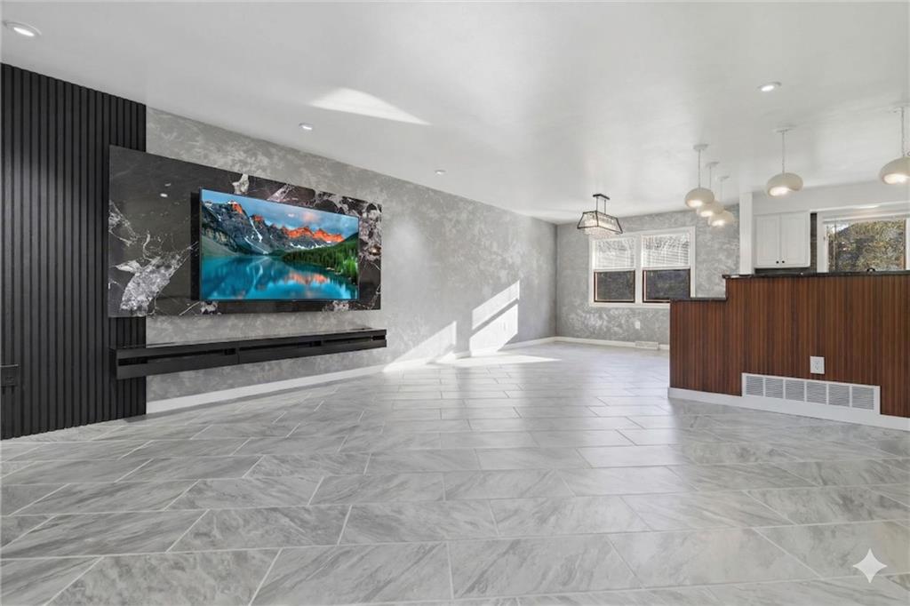 82 Spring Valley Drive Washington, PA 15301 - Photo 9 of 35