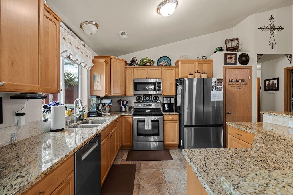14305 East Nelson Road Elk, WA 99009 - Photo 12 of 48