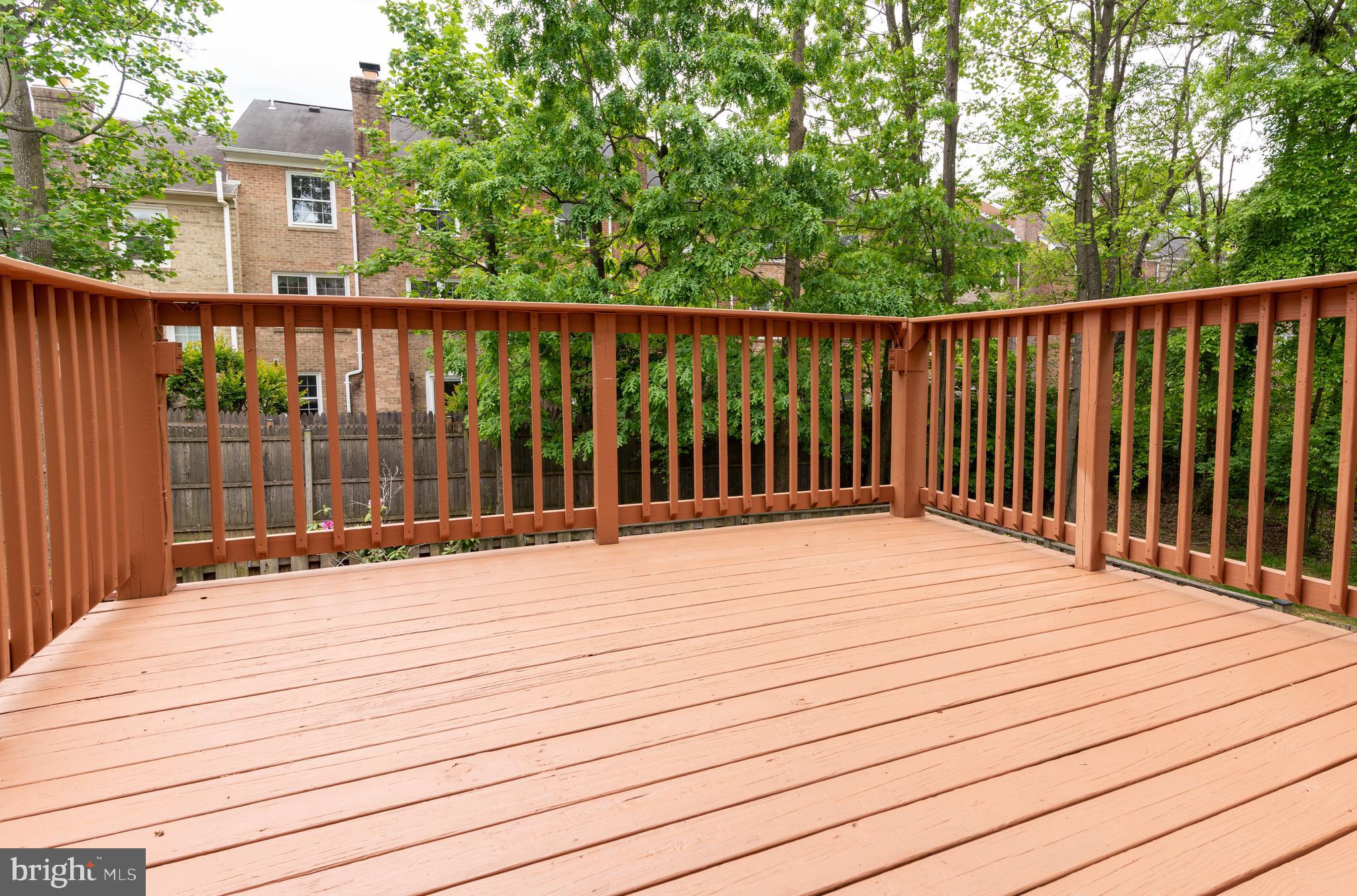 7025 Braddock Mews Place Springfield, VA 22151 - Photo 11 of 35 Deck