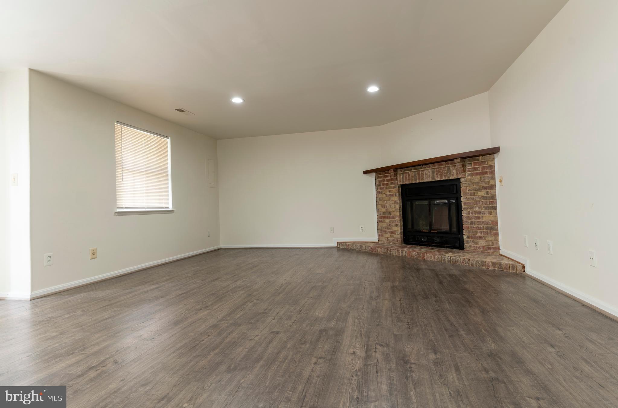 7025 Braddock Mews Place Springfield, VA 22151 - Photo 25 of 35 Recreation Room from Different View