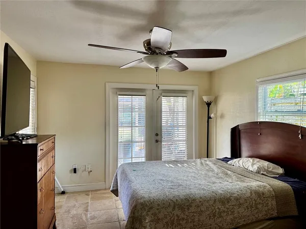 $2,500 | 2559 Arlington Street, Sarasota, FL 34239