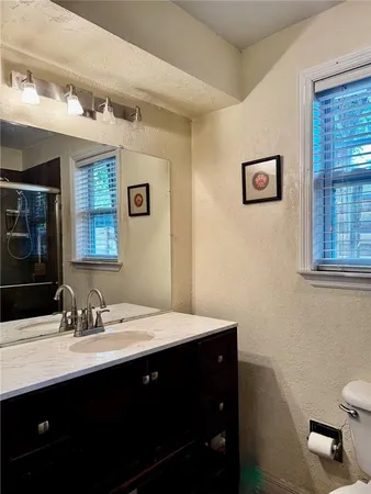 $2,500 | 2559 Arlington Street, Sarasota, FL 34239