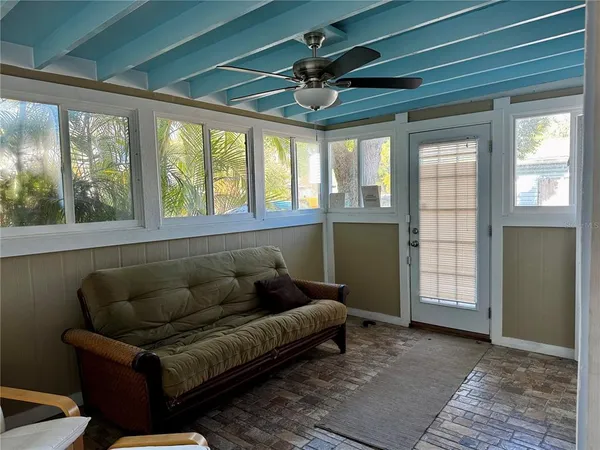 $2,500 | 2559 Arlington Street, Sarasota, FL 34239