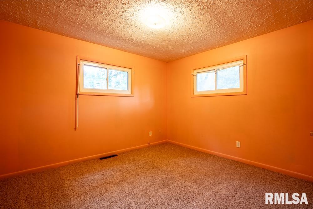 603 South Maple Street West Frankfort, IL 62896 - Photo 15 of 23