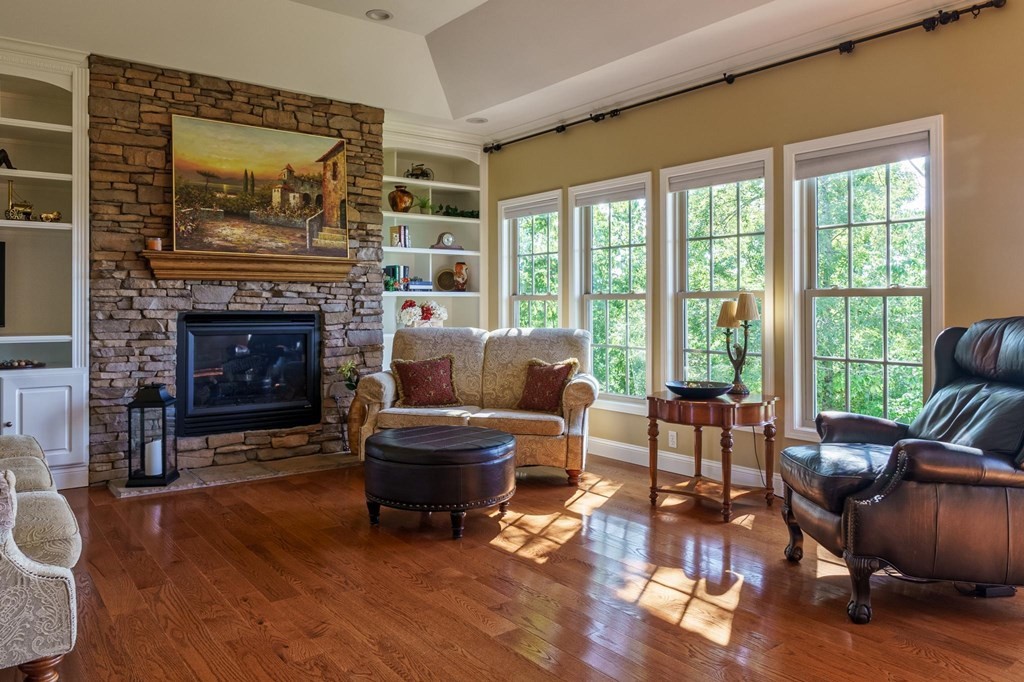 1065 Kodak Road Kodak, TN 37764 - Photo 4 of 73 Gallery Image 4
