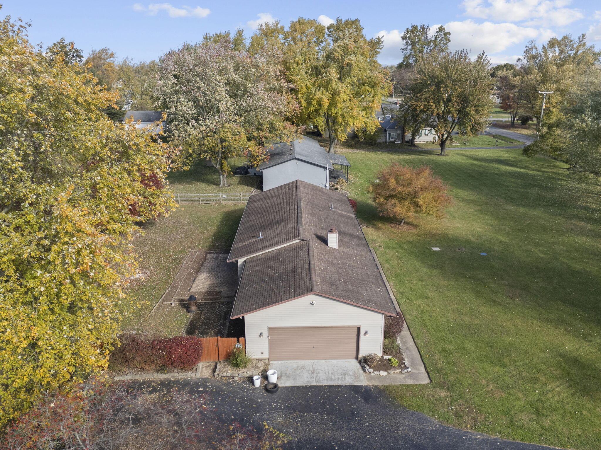 10348 York Road Southwest Etna, OH 43105 - Photo 13 of 52 5-web-or-mls-DJI_20251103102744_0880_D