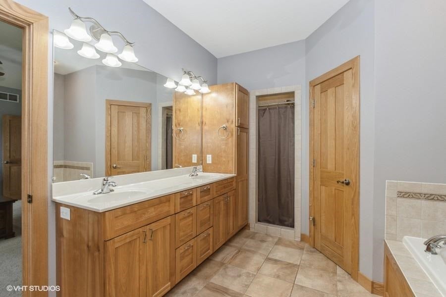 5305 Prairie Ridge Avenue Marion, IA 52302 - Photo 13 of 40 Gallery Image 13