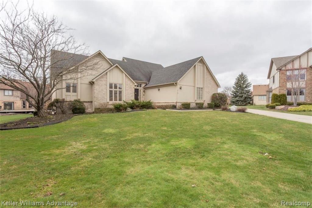 39167 Point Court Farmington Hills, MI 48331 - Photo 31 of 33