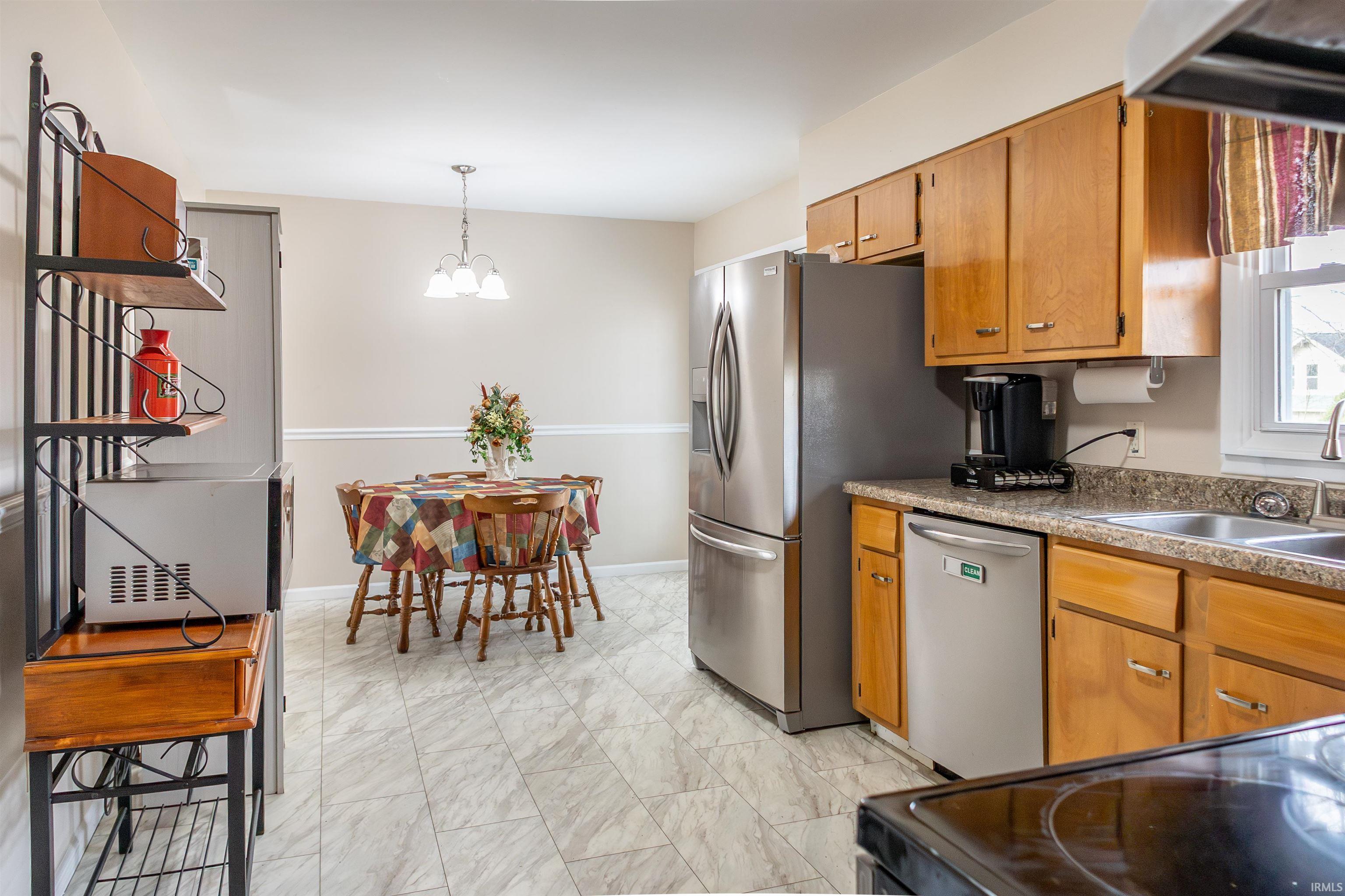 505 T Street Bedford, IN 47421 - Photo 6 of 31