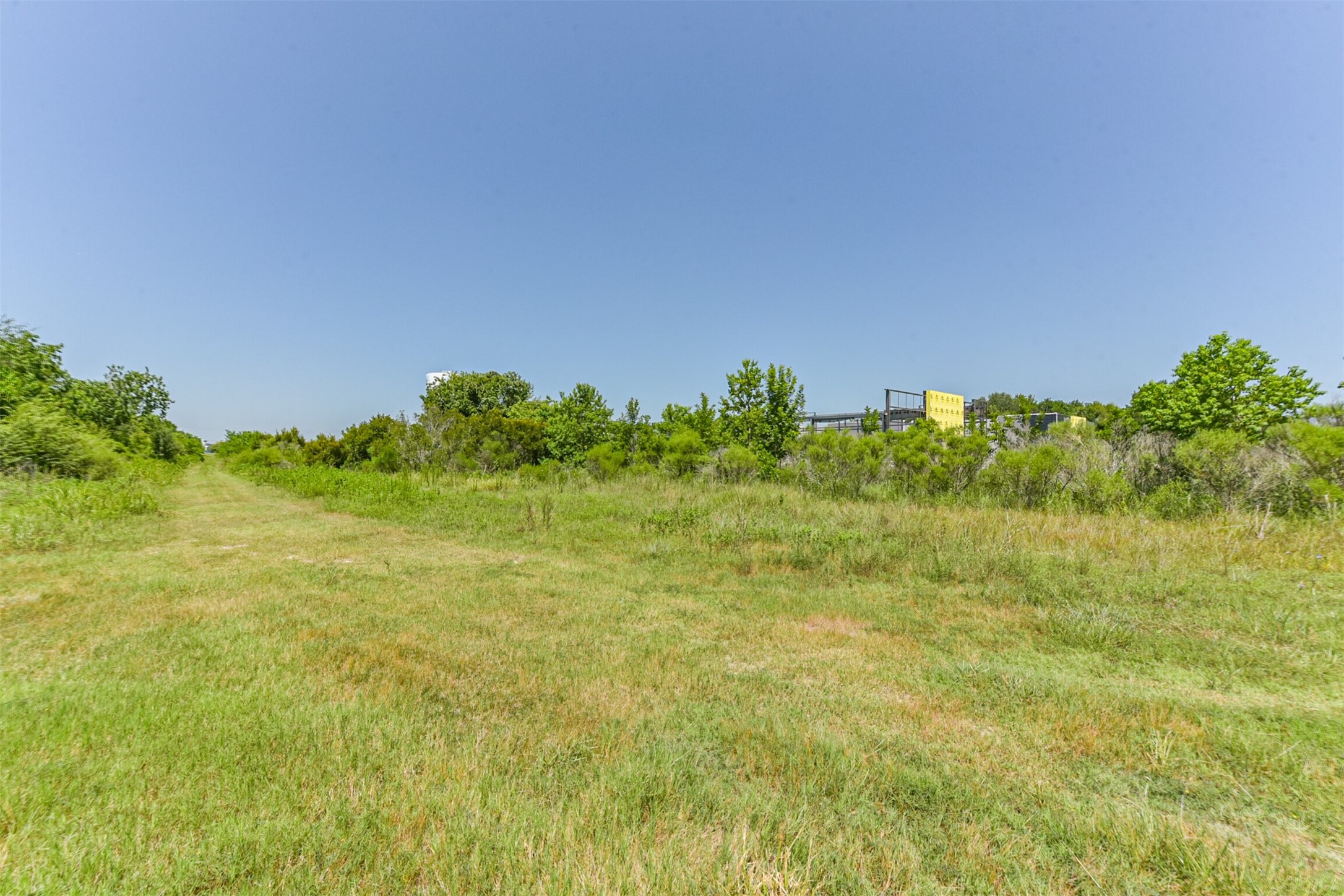 5226 North Main Street Baytown, TX 77521 - Photo 3 of 6