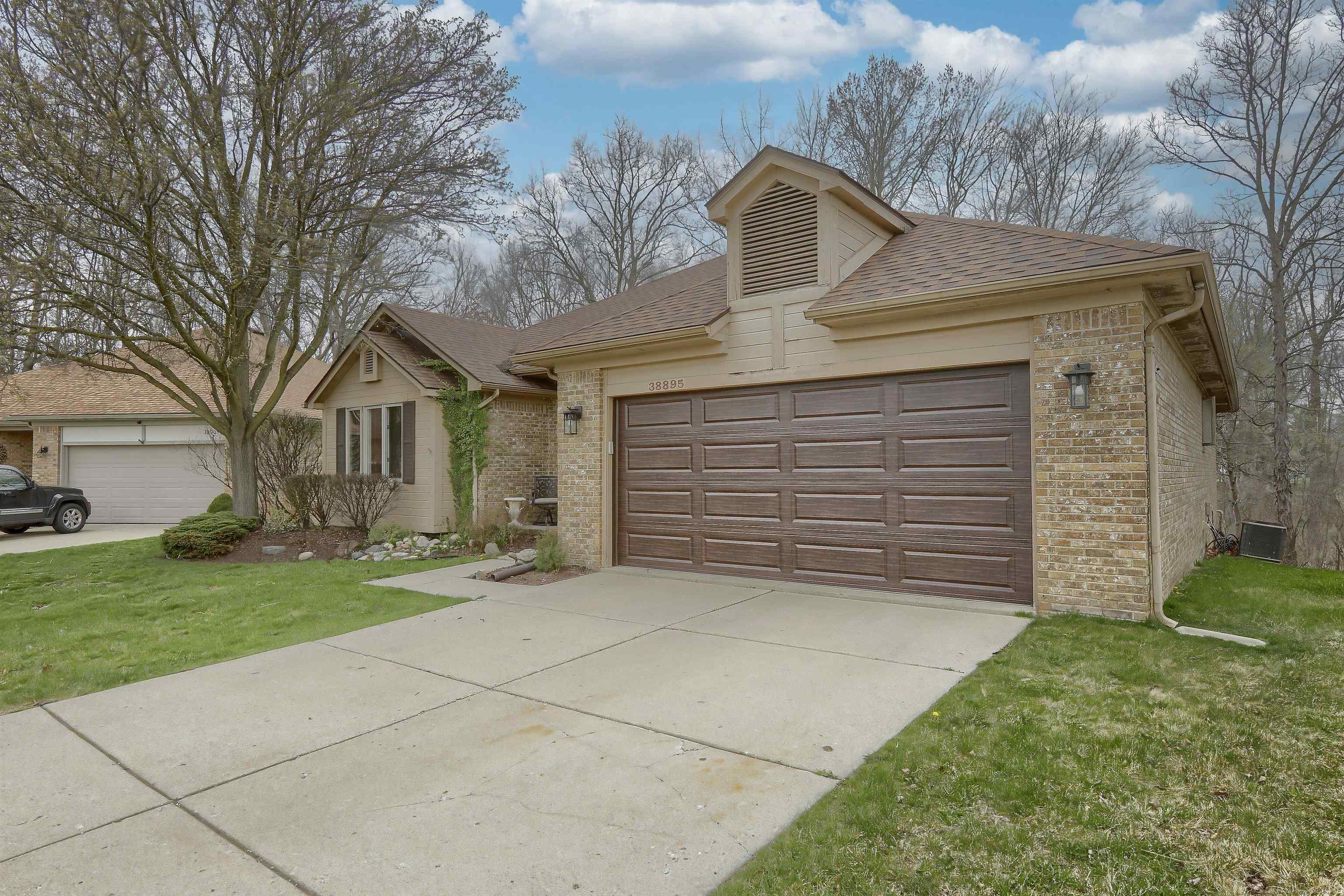 38895 Ridgeview Circle, Unit 58 Clinton Township, MI 48036 - Photo 3 of 33