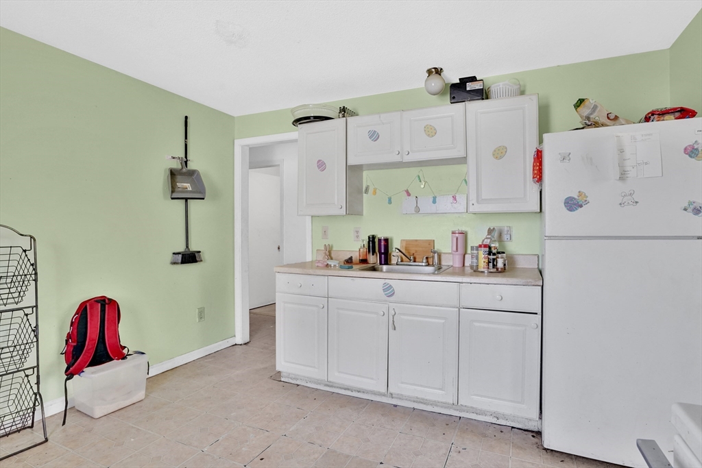 540-542 Union Street Springfield, MA 01109 - Photo 11 of 42