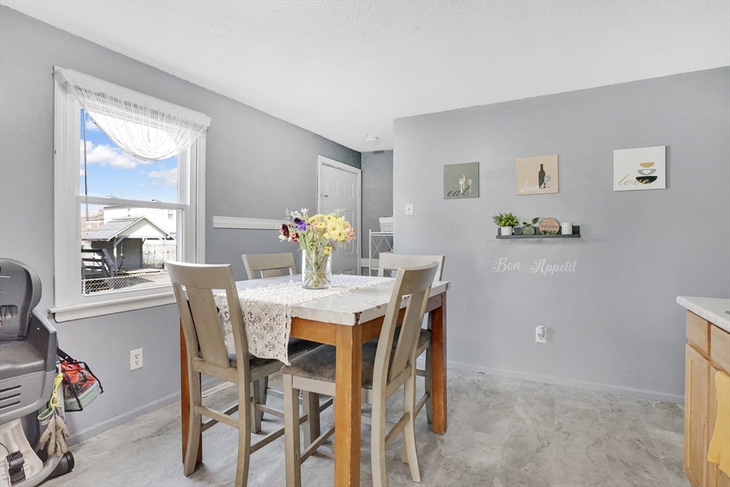 540-542 Union Street Springfield, MA 01109 - Photo 20 of 42