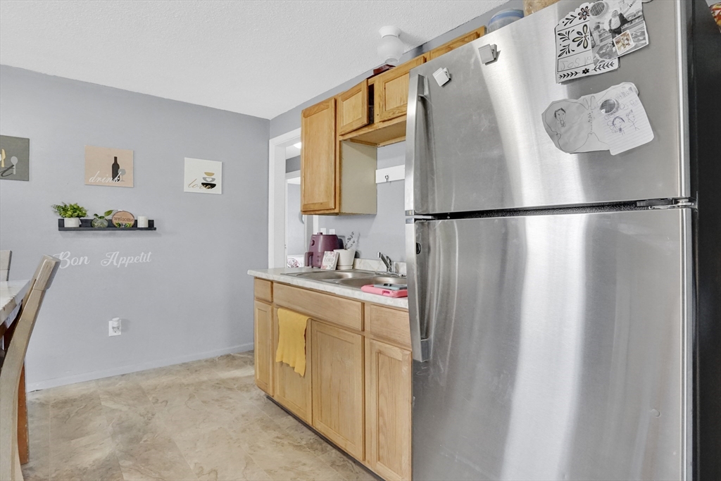 540-542 Union Street Springfield, MA 01109 - Photo 24 of 42