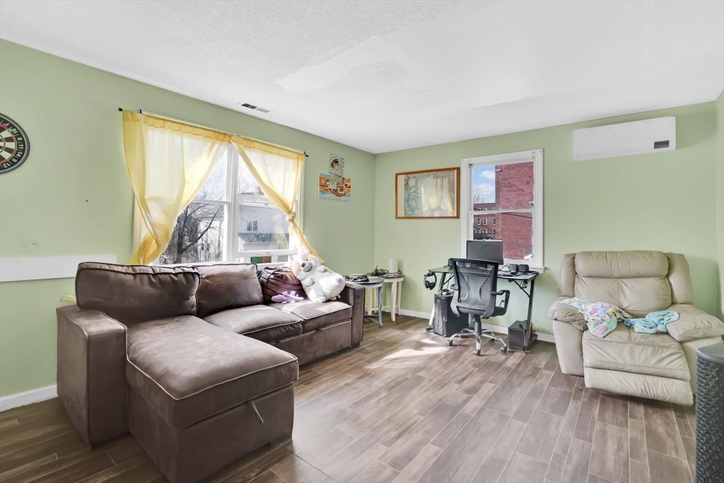 540-542 Union Street Springfield, MA 01109 - Photo 5 of 42