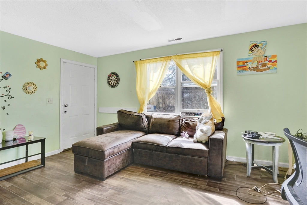 540-542 Union Street Springfield, MA 01109 - Photo 6 of 42