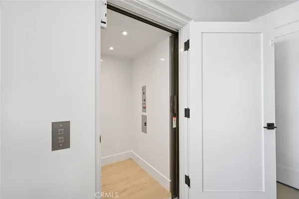 $35,000 | 413 Edgewater Place, Newport Beach, CA 92661