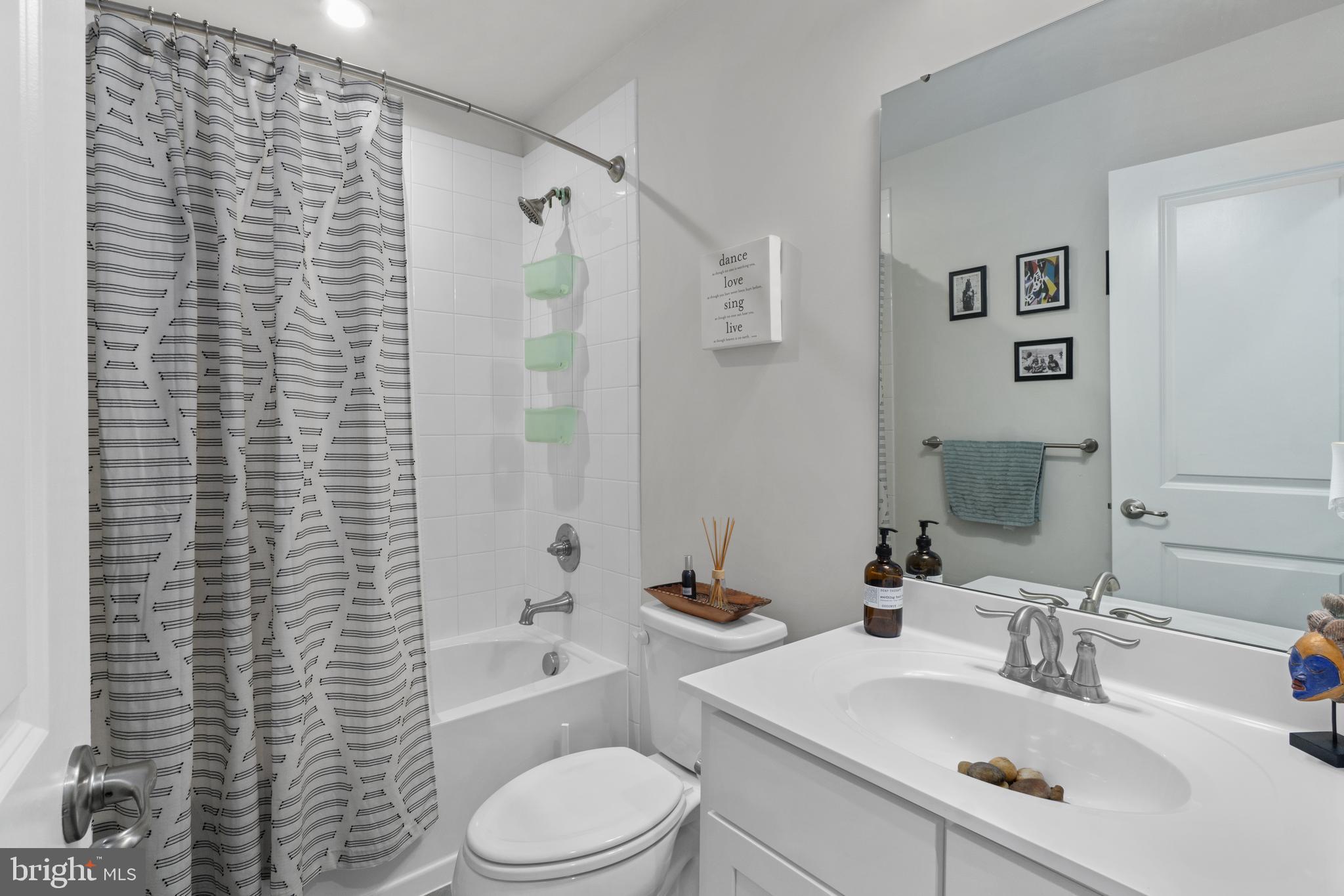 1425 Strahorn Road Hanover, MD 21076 - Photo 5 of 27