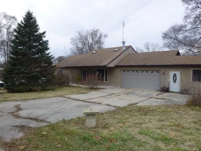 $330,000 | 32908 Short Street, Burlington, WI 53105