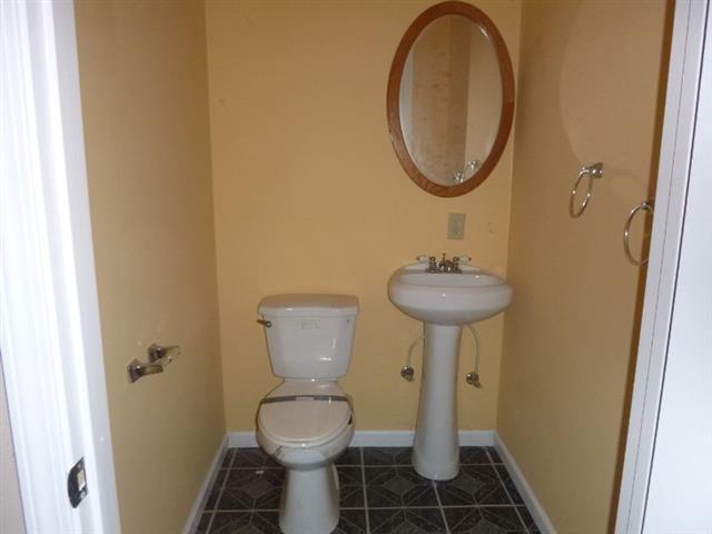 32908 Short Street Burlington, WI 53105 - Photo 13 of 28 1012202511-2-104