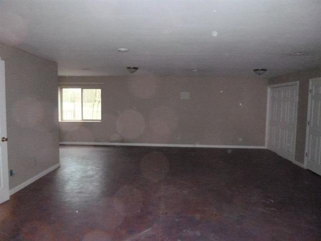 32908 Short Street Burlington, WI 53105 - Photo 8 of 15 1012202511-2-107