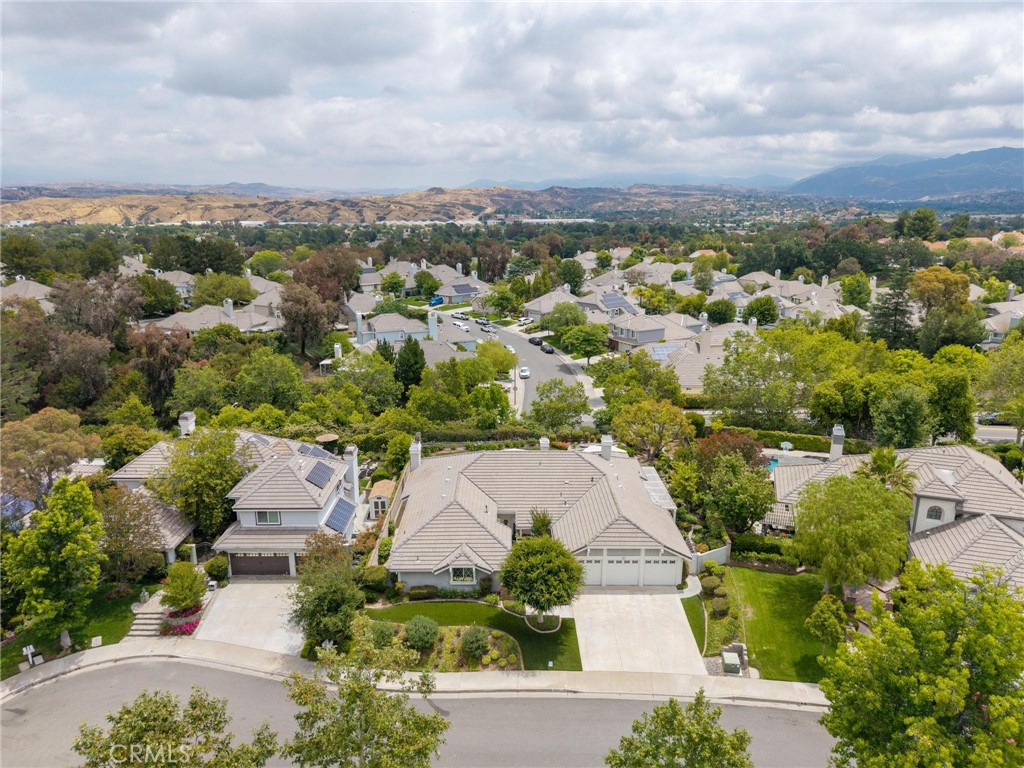 26072 Charing Cross Road Valencia, CA 91355 - Photo 99 of 105