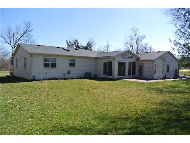 9712 Towne Road Carmel, IN 46032 - Photo 16 of 23 Gallery Image 16