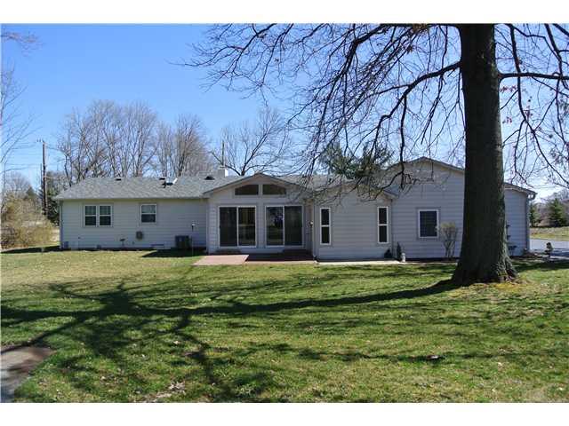 9712 Towne Road Carmel, IN 46032 - Photo 17 of 23 Gallery Image 17
