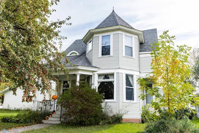 $159,900 | 320 Elm Street, Crookston, MN 56716