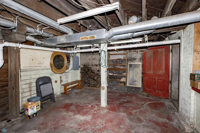 $159,900 | 320 Elm Street, Crookston, MN 56716