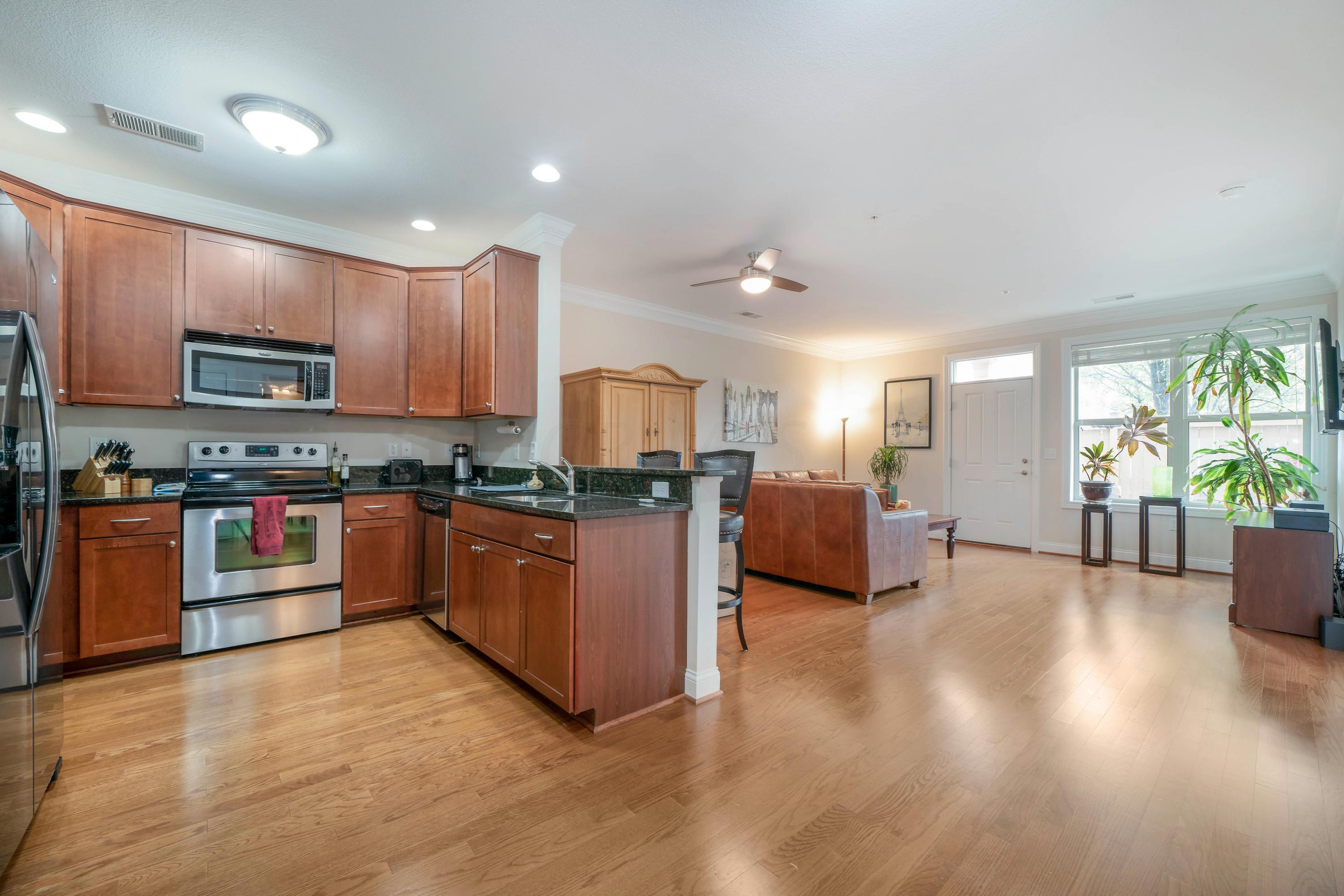 960 Perry Street, Unit 111 Columbus, OH 43215 - Photo 5 of 23