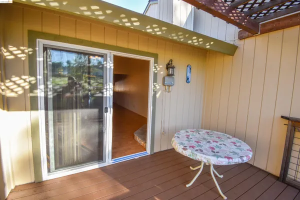 $329,000 | 23685 Marble Quarry Road, Unit 22, Columbia, CA 95310