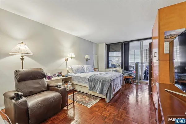 $175,000 | 6 Horizon Road, Unit 2106, Fort Lee, NJ 07024