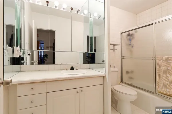 $175,000 | 6 Horizon Road, Unit 2106, Fort Lee, NJ 07024