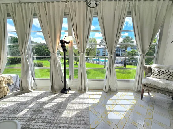 $3,000 | 2504 Antigua Terrace, Unit E2, Coconut Creek, FL 33066