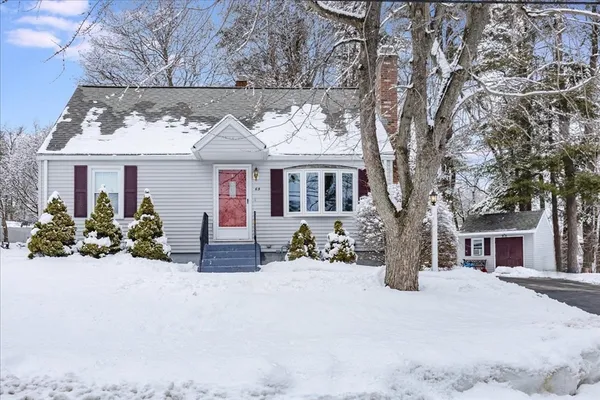 $550,000 | 69 Springdale Avenue, Dracut, MA 01826