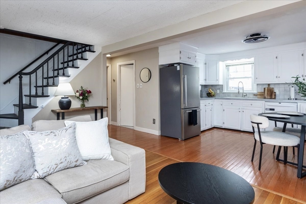 69 Springdale Avenue Dracut, MA 01826 - Photo 11 of 29