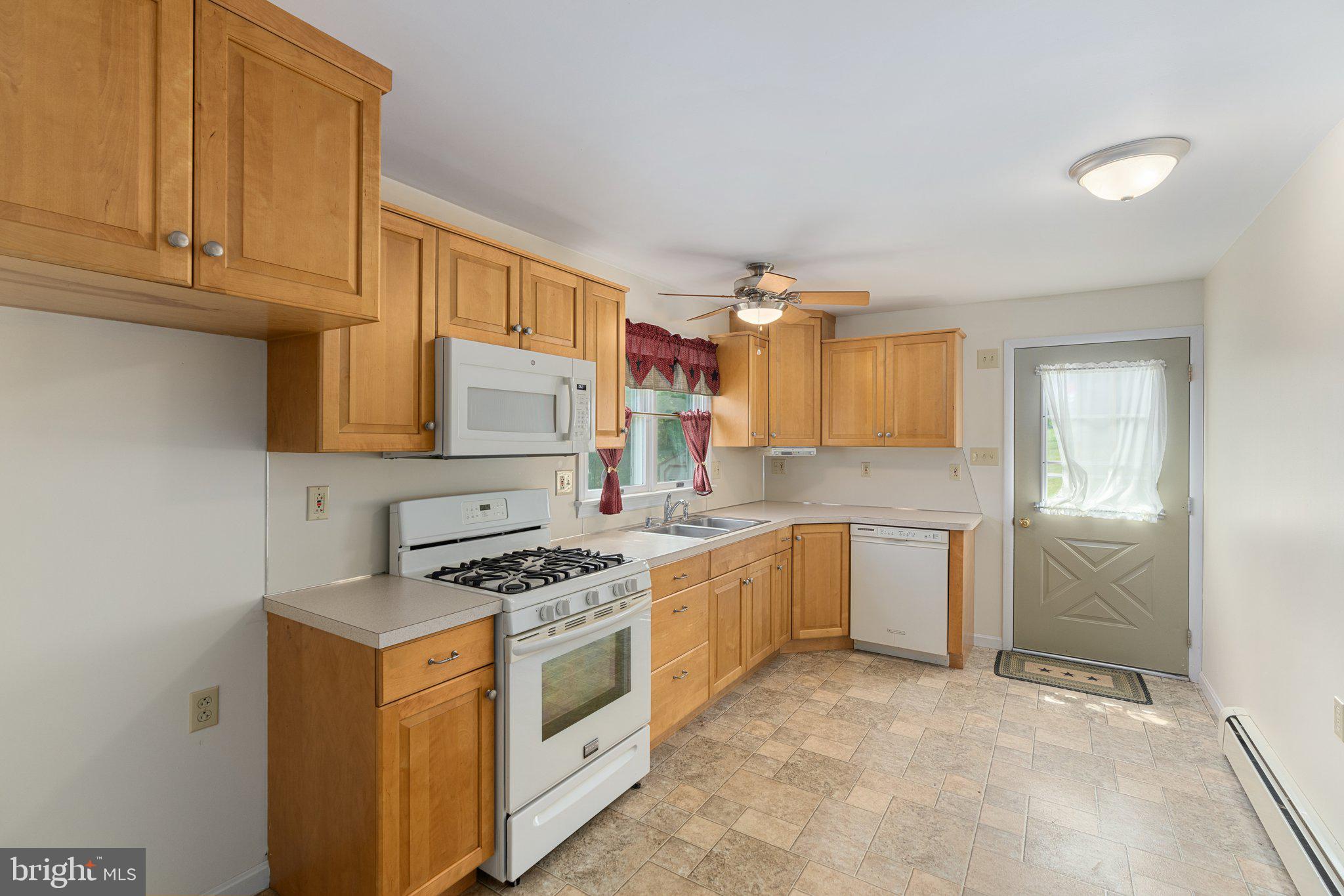 65 Center Road Douglassville, PA 19518 - Photo 21 of 52