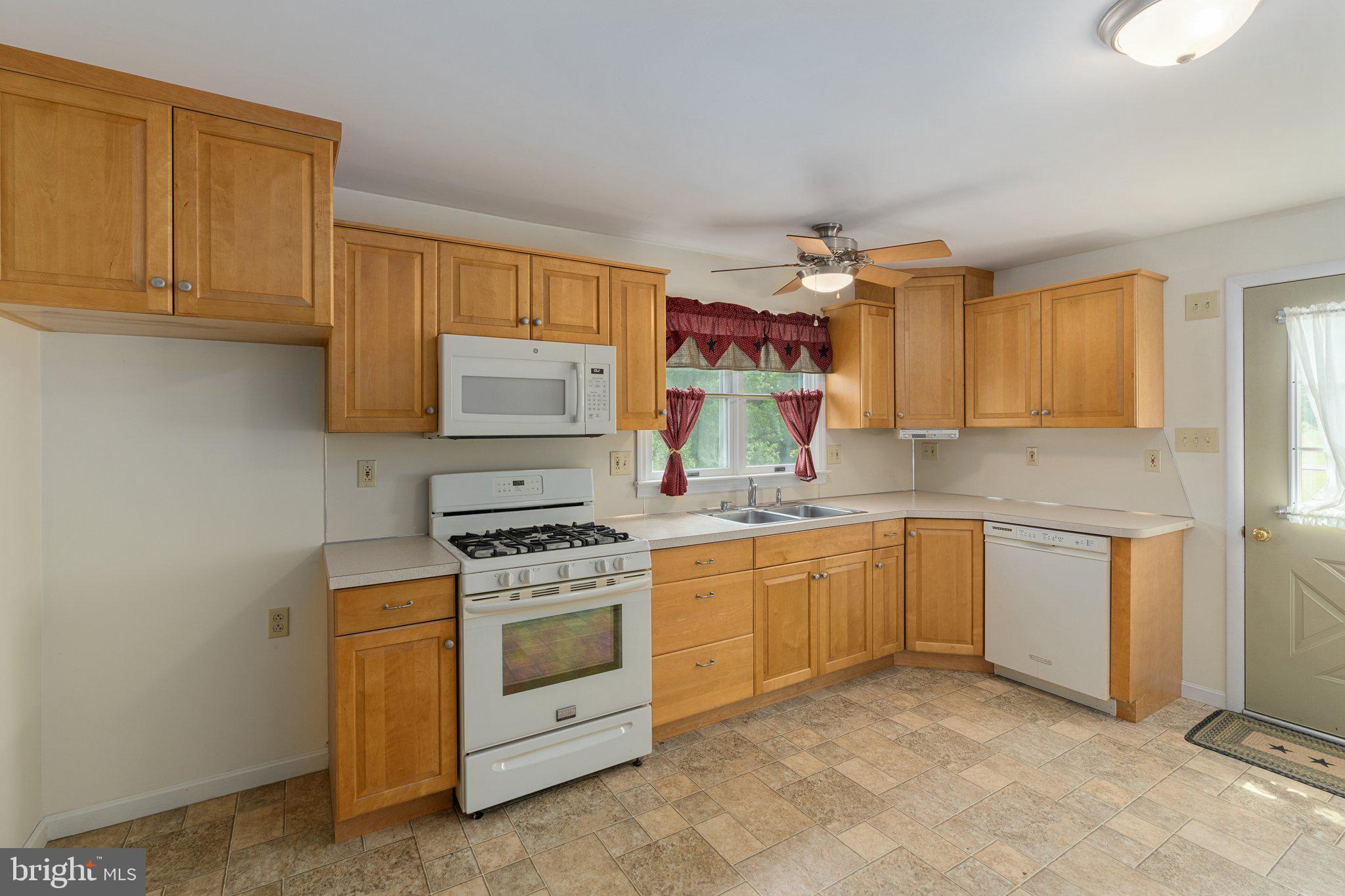 65 Center Road Douglassville, PA 19518 - Photo 22 of 52