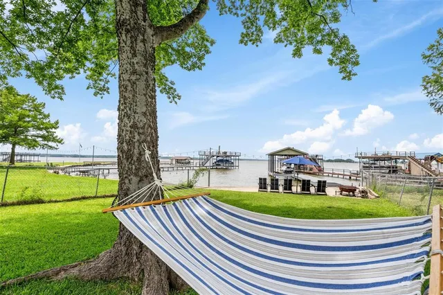 $599,000 | 166 Ocean Drive, Gun Barrel City, TX 75156