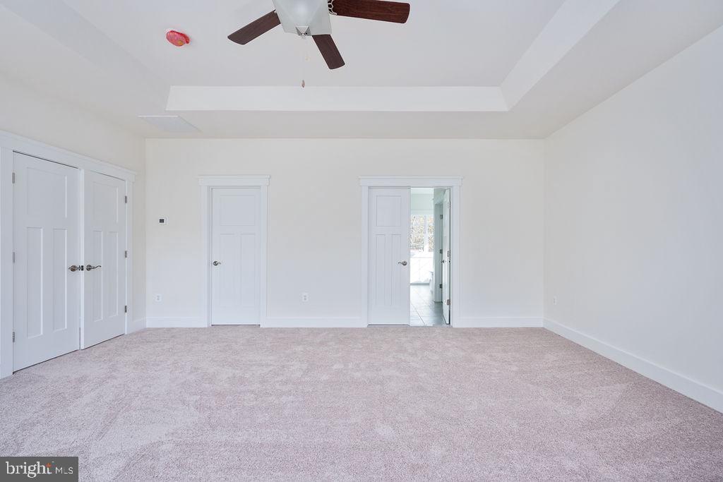 1985 Garrisonville Road Stafford, VA 22556 - Photo 11 of 34 Spacious, airy room with modern design.
