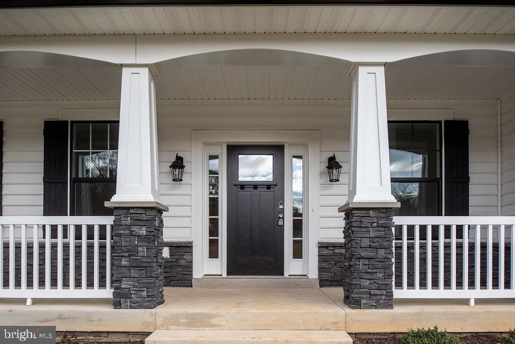 1985 Garrisonville Road Stafford, VA 22556 - Photo 4 of 34 Charming entrance with classic appeal.