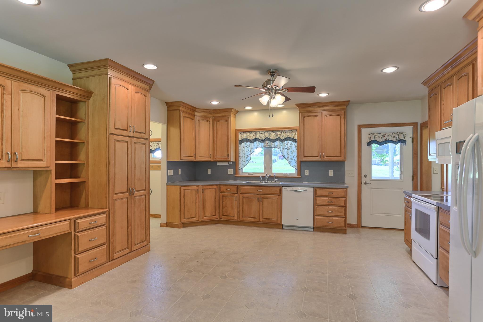 1202 Sportsman Road Robesonia, PA 19551 - Photo 17 of 45 Gallery Image 17