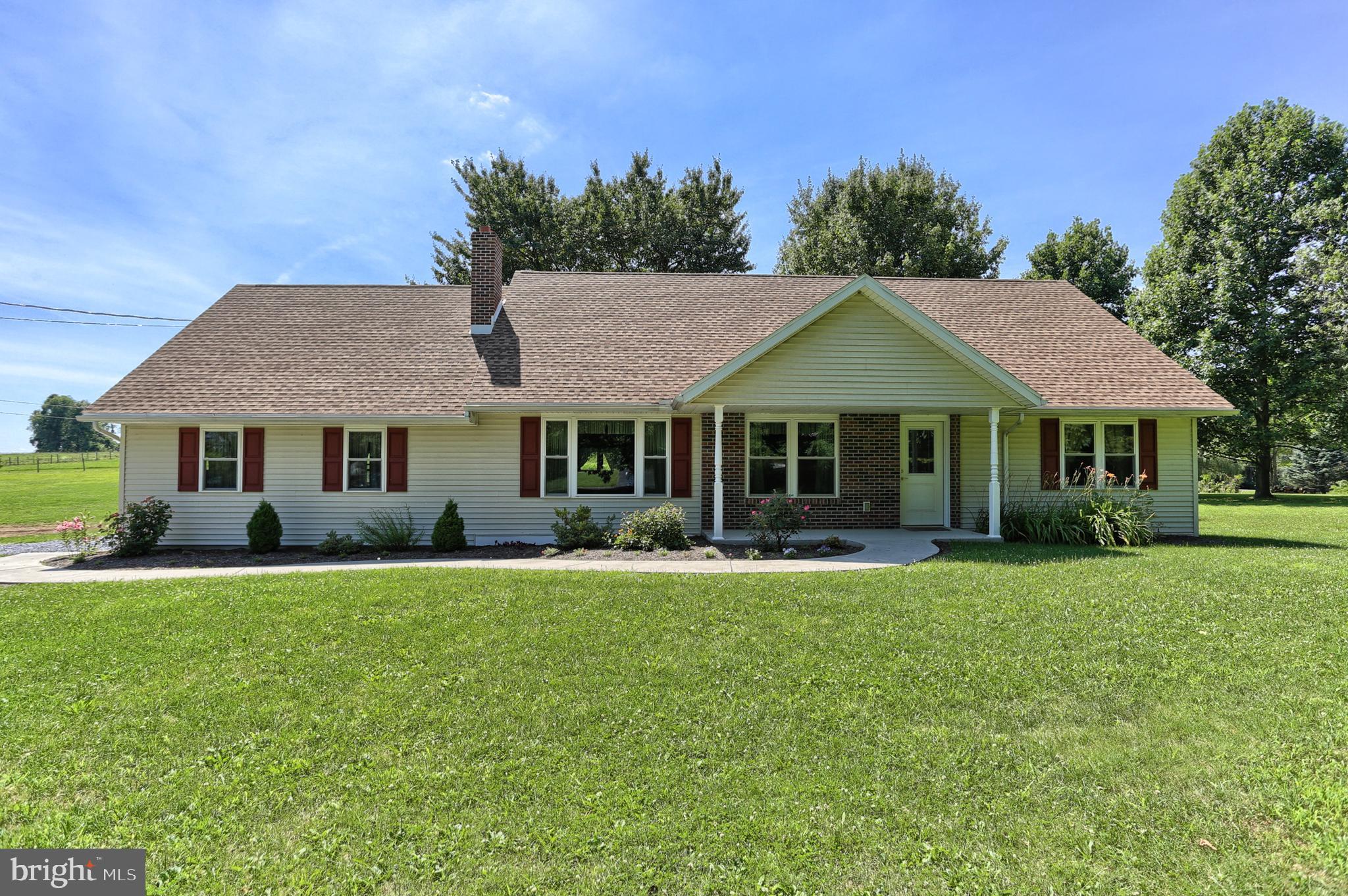1202 Sportsman Road Robesonia, PA 19551 - Photo 5 of 45 Gallery Image 5