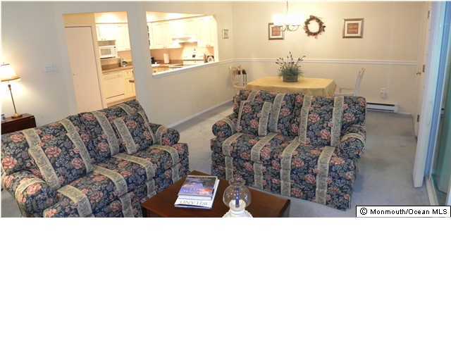 42 Lexington Court Middletown, NJ 07701 - Photo 2 of 3 Additional Photo