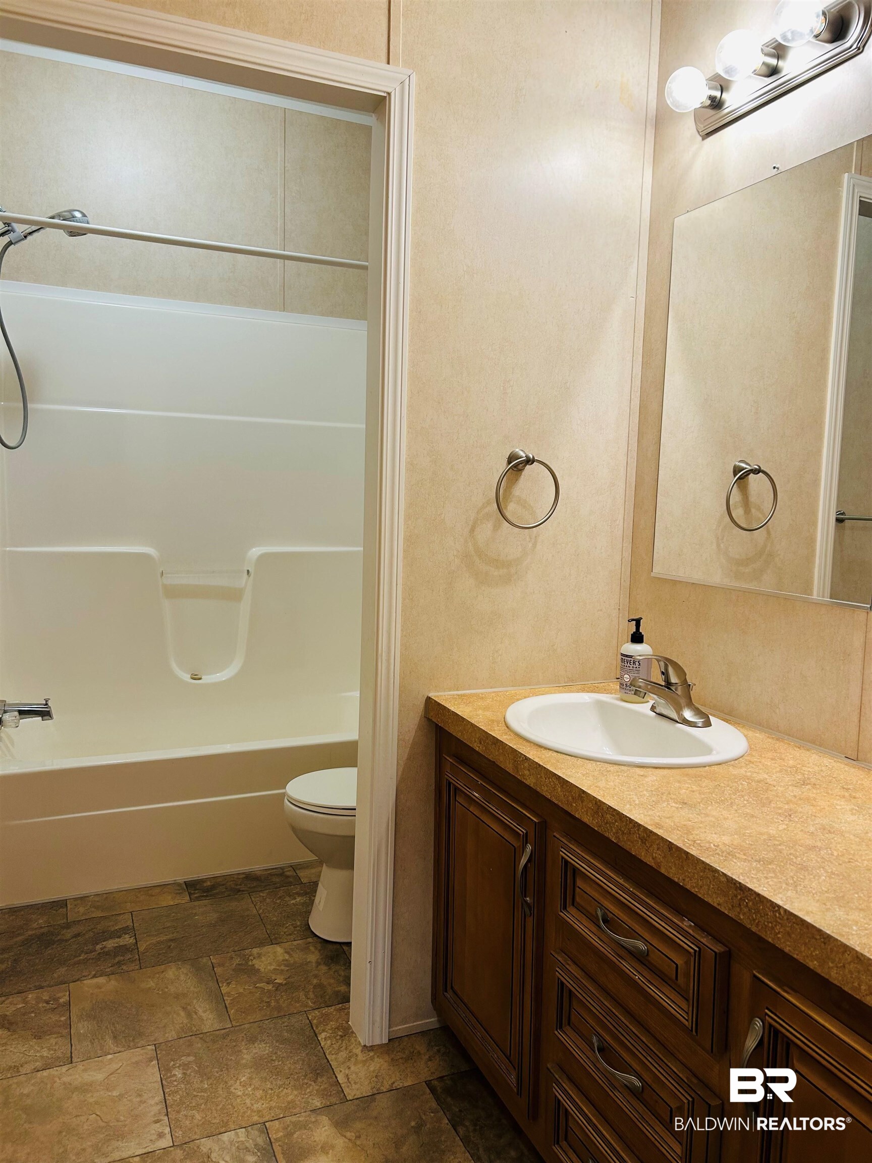 16161 John Bauer Road Summerdale, AL 36580 - Photo 16 of 23 Guest Bath
