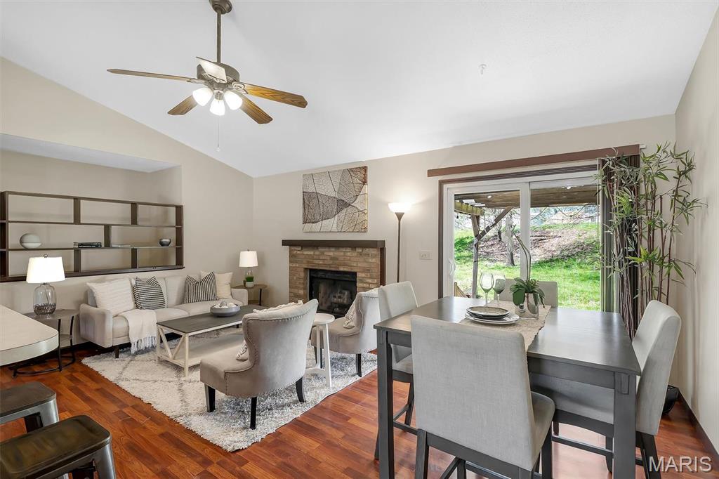 4553 Clearbrook Drive St. Charles, MO 63304 - Photo 8 of 28