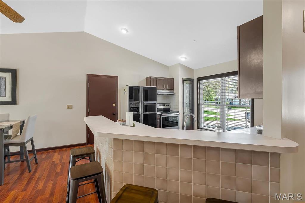 4553 Clearbrook Drive St. Charles, MO 63304 - Photo 9 of 28