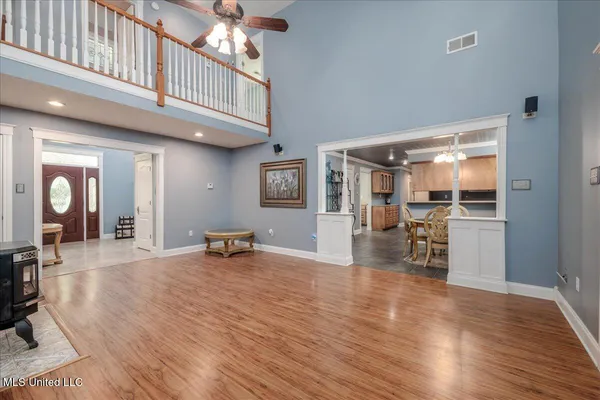 $460,000 | 1995 Old Highway 301, Lake Cormorant, MS 38641